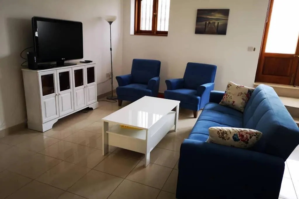 Stunning 4 Bedroom Apart. Near Balluta Bay Sliema Malta