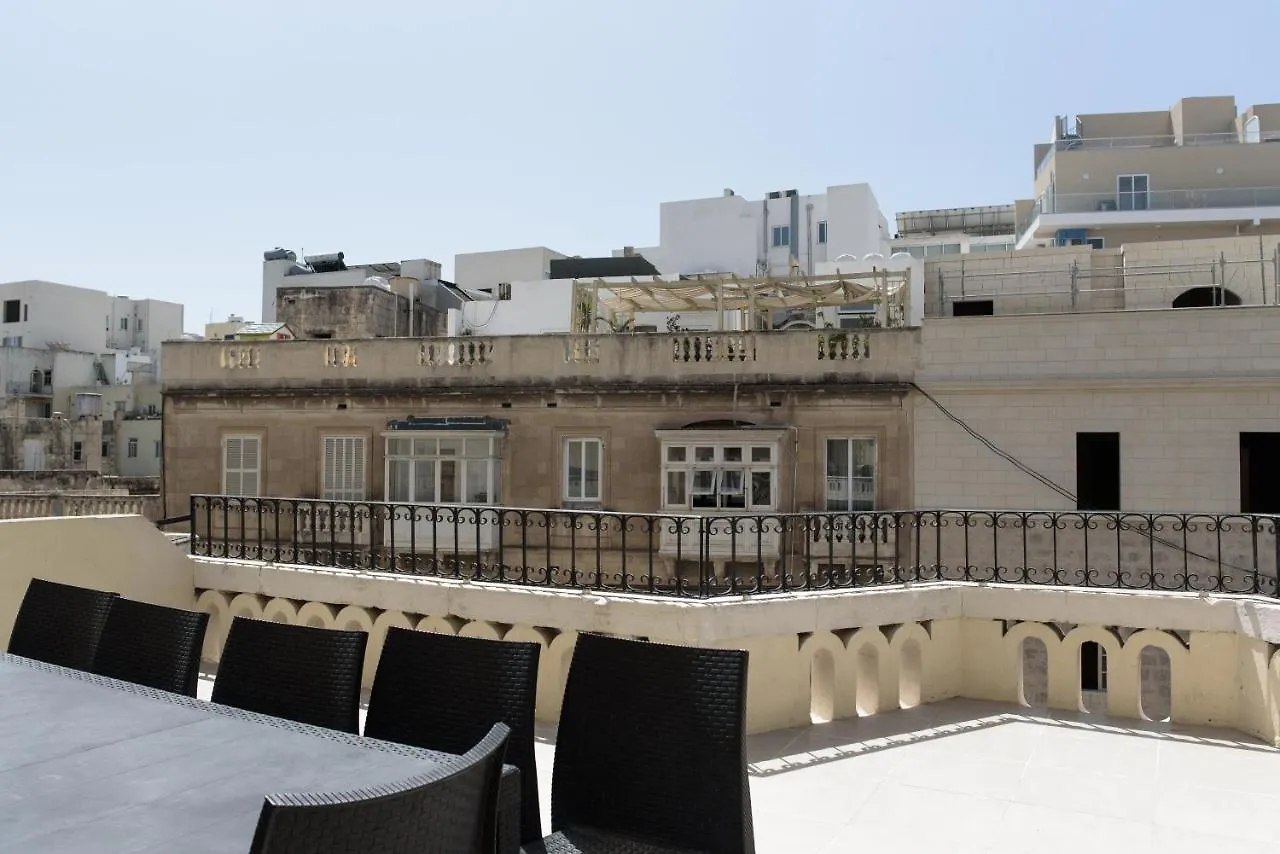 Stunning 4 Bedroom Apart. Near Balluta Bay Sliema Malta