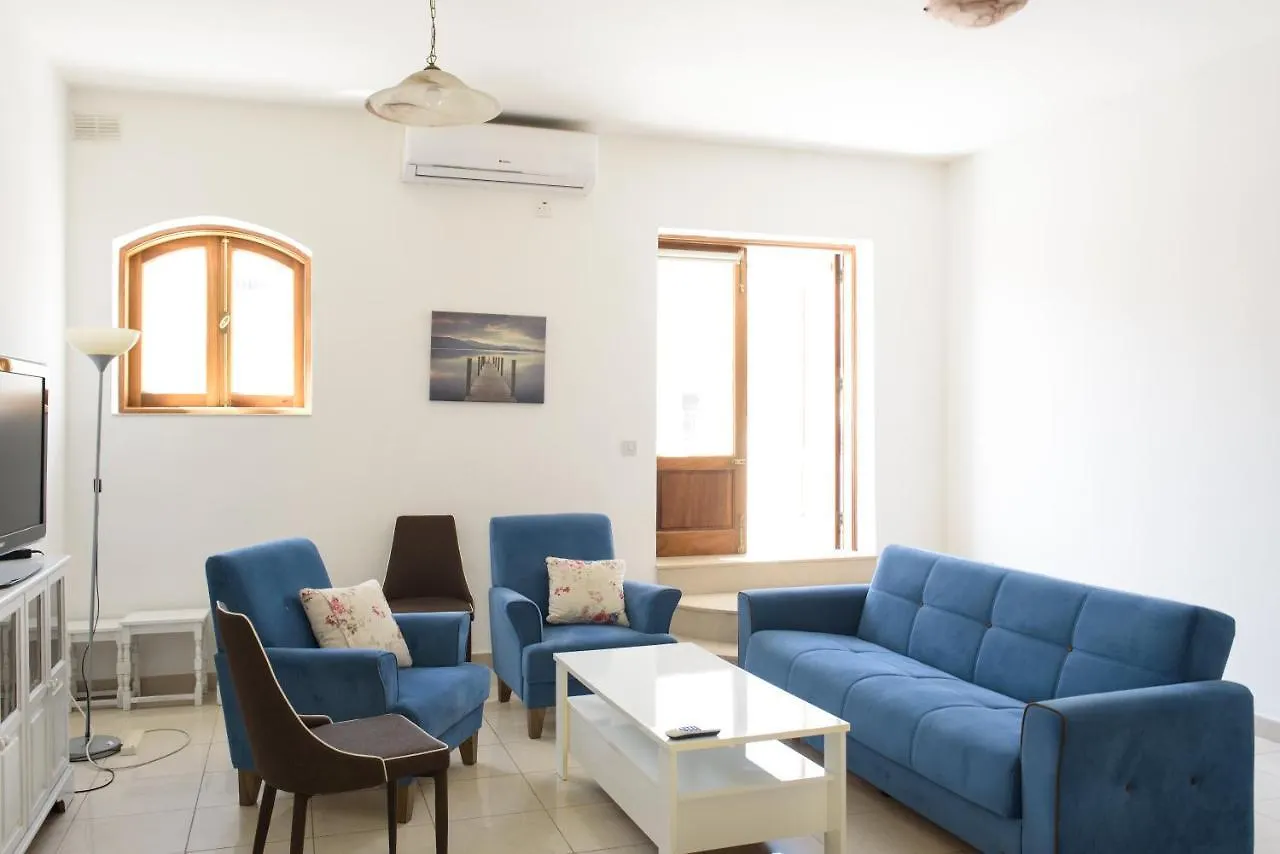 Stunning 4 Bedroom Apart. Near Balluta Bay Sliema Apartment