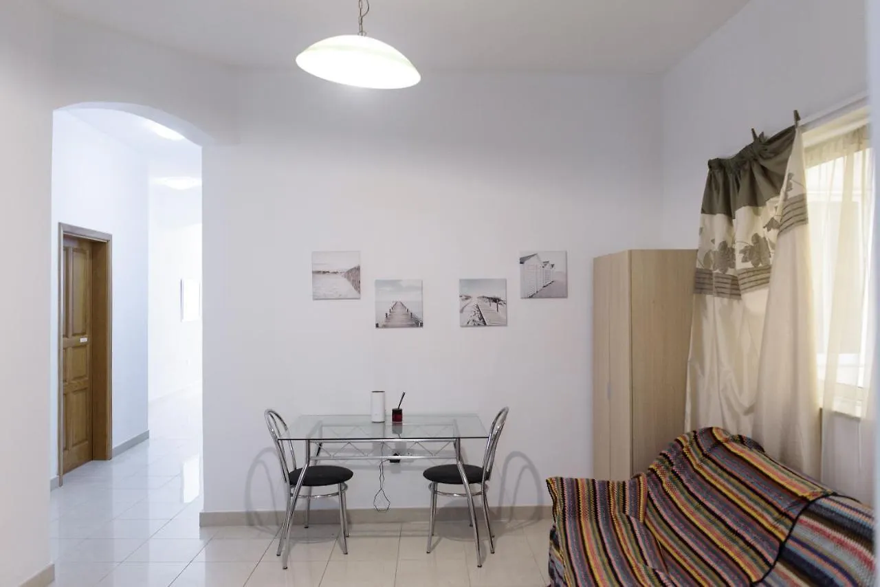 Apartment Stunning 4 Bedroom Apart. Near Balluta Bay Sliema Malta