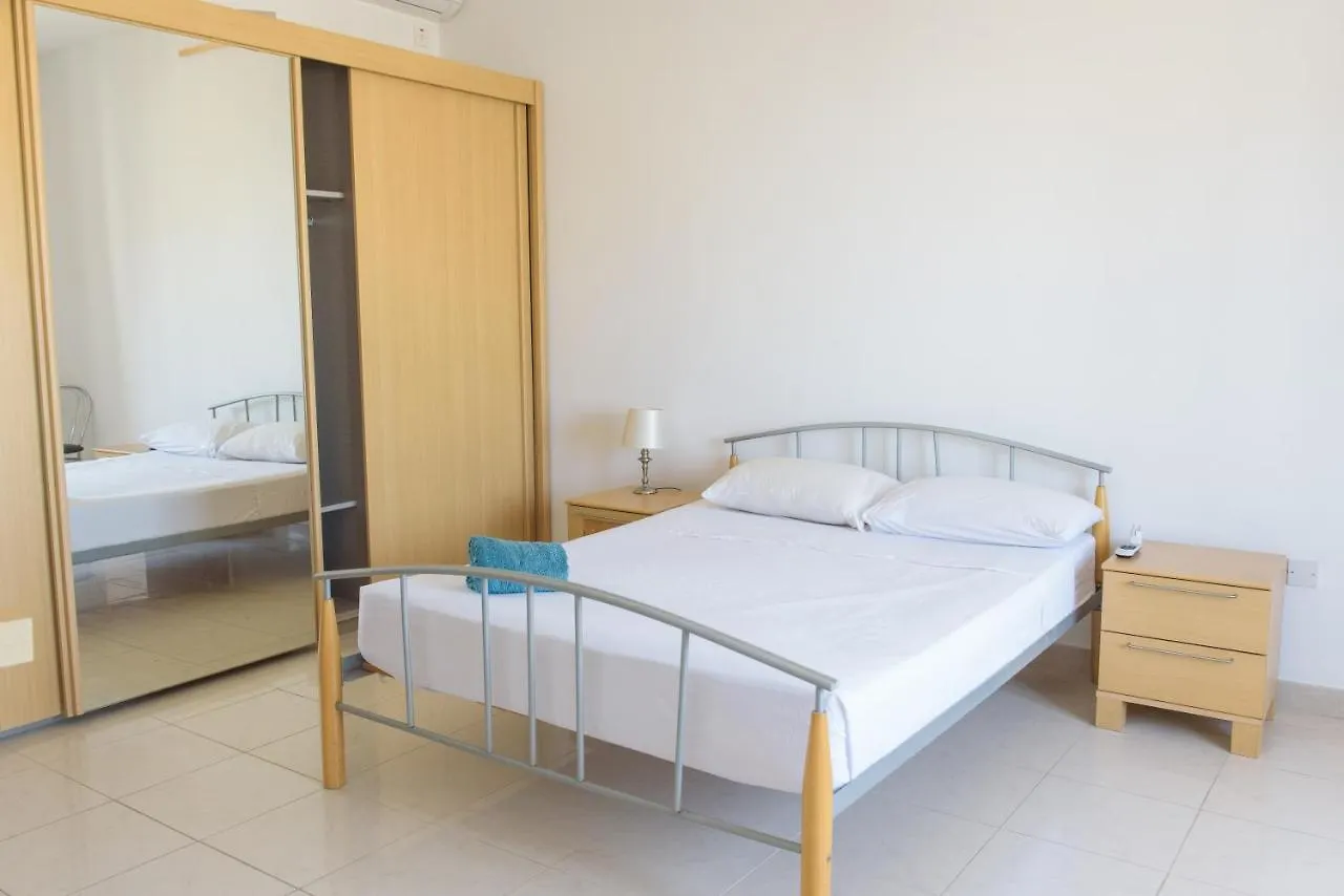 Stunning 4 Bedroom Apart. Near Balluta Bay Sliema Apartment